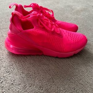 Nike Air Max 270 women’s size 8 Hyper Pink Neon, like new!